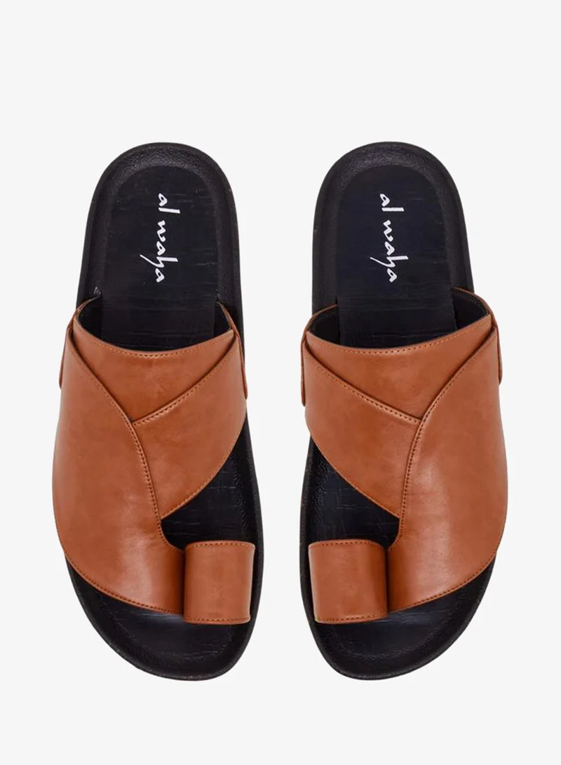 الواحة صنادل رجالية بتفاصيل حلقة إصبع من تشكيلة رمضان