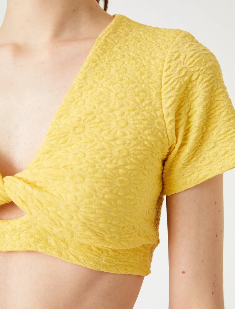 KOTON Crop Tank Top with Window Detail Short Sleeve V Neck