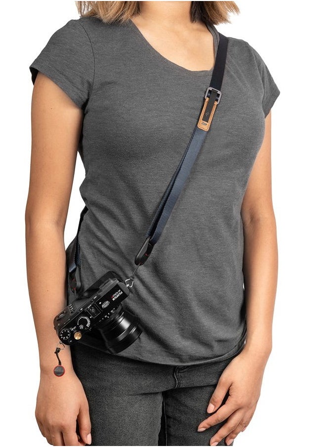 Peak Design Leash L-MN-3 Camera Strap for System Cameras and Smaller DSLRs Blue  - Image 5