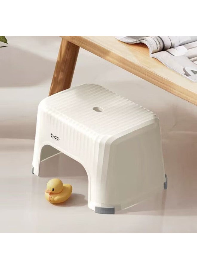 Bdo Plastic Stool, Thickened Household Footstool, Bath Stool, Baby Bathroom Stool, Children's Living Room Small Bench, Sy And Durable - Image 1