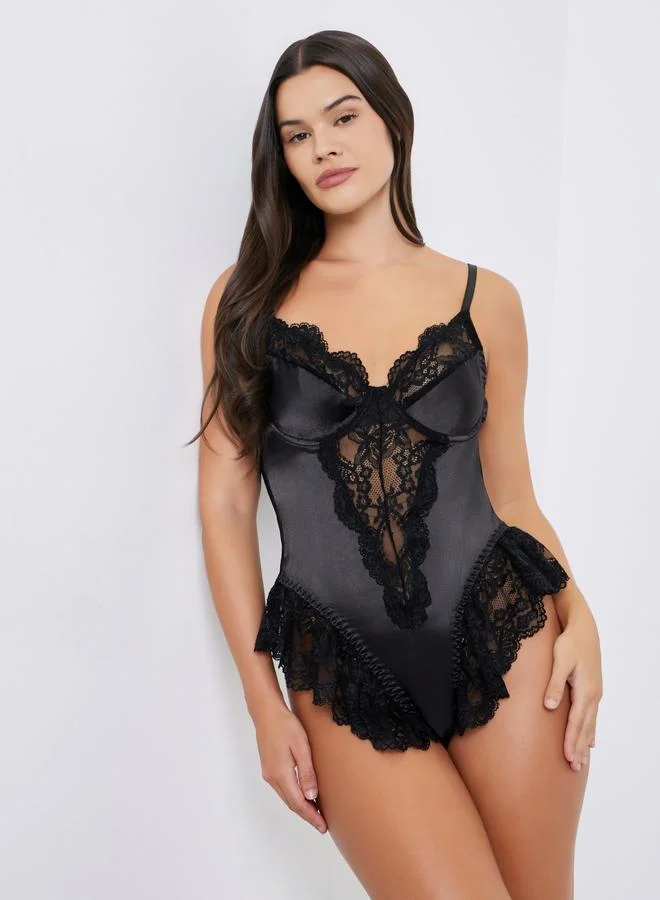 ستايلي بودي سوت ساتان بتفاصيل دانتيل وكشكش