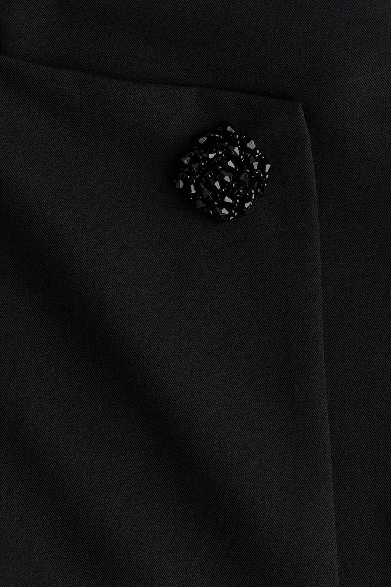 اتش اند ام سكورت بتصميم ملفوف