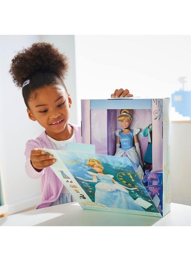 Disney store دميّة قصة الأميرة الرسمية من متجر ديزني (سندريلا) 11 بوصة، تشمل كتاب تلوين وفستان إضافي، دمية الأميرة بزي كلاسيكي، ألعاب أميرات للبنات - Image 5