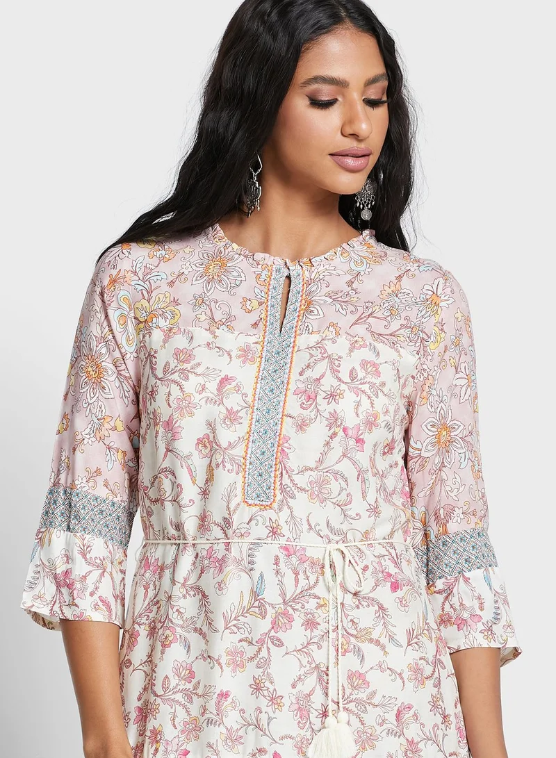 W Pleated Hem Printed Dress