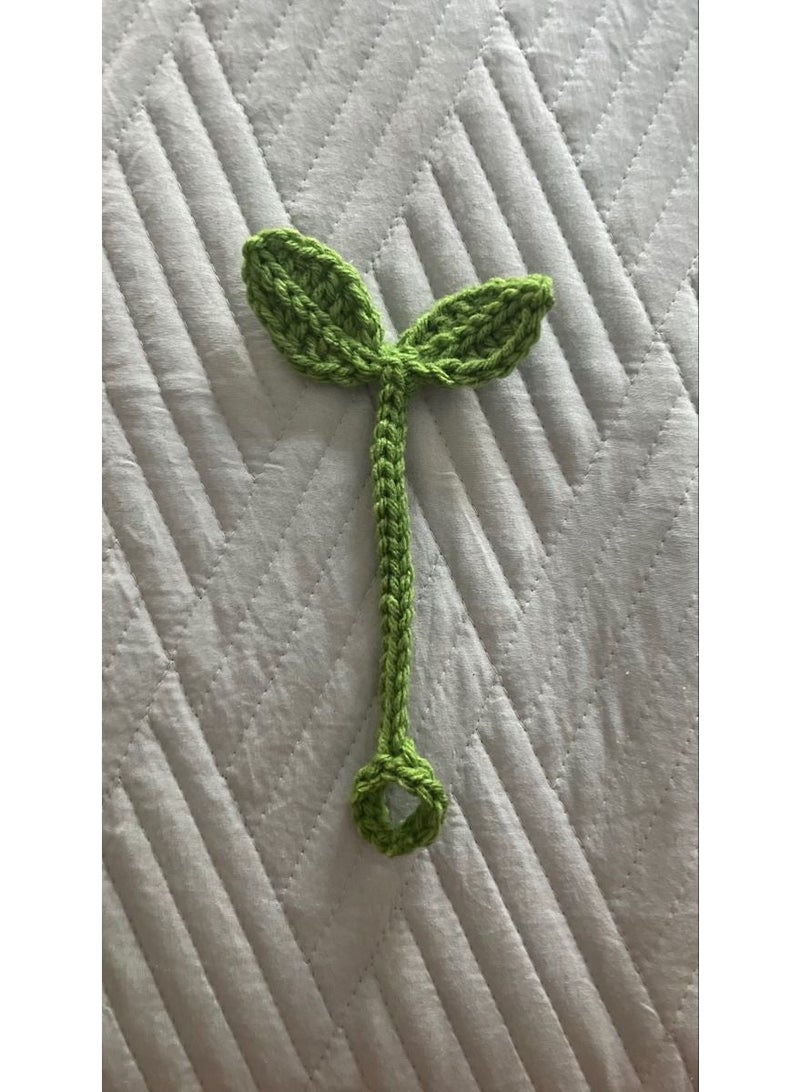 Handmade Crochet Leaf Cable Organizer & Headphone Accessory – Cute Yarn Cord Holder, Earphone Decor, Bag Charm & Keychain - Image 4