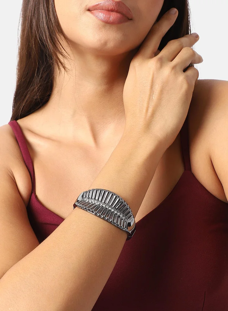 SOHI Leaflet Artificial Bracelet Jewellery