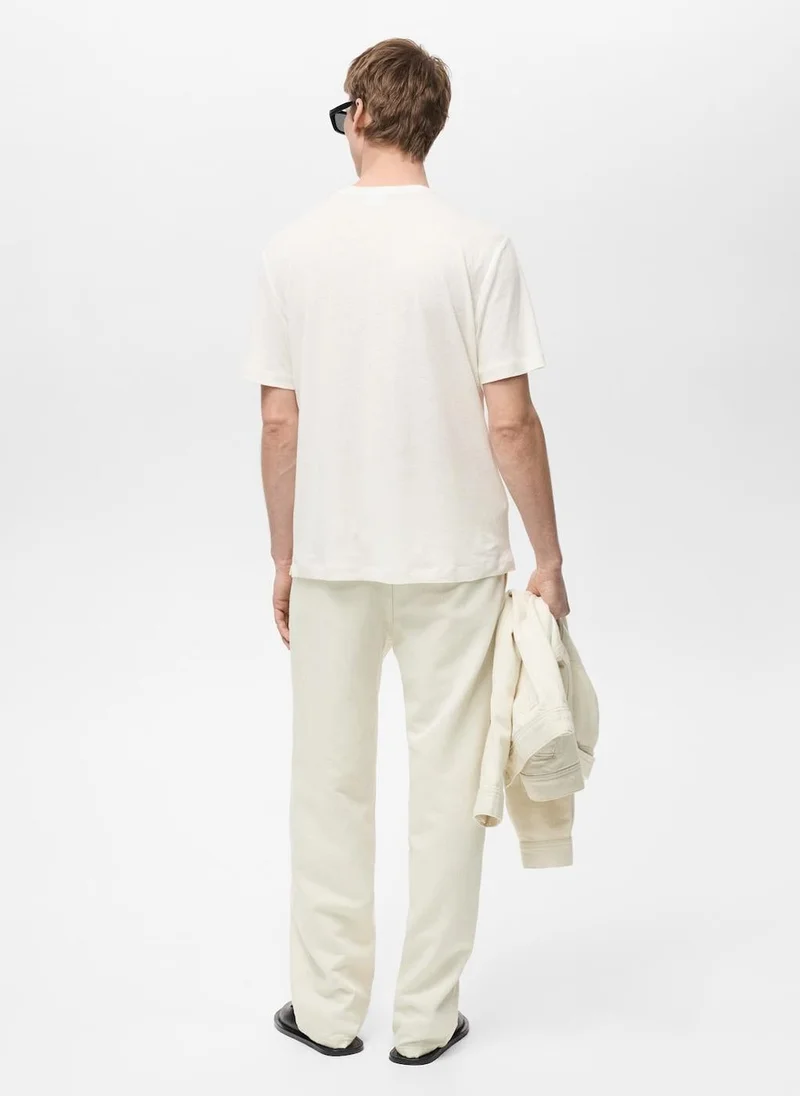 مانجو مان تيشيرت أساسي بياقة دائرية