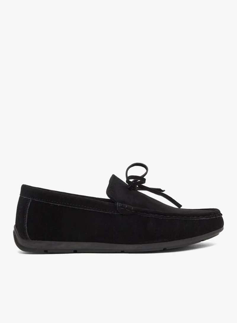 Styli Textured Bow Accent Slip In Loafers