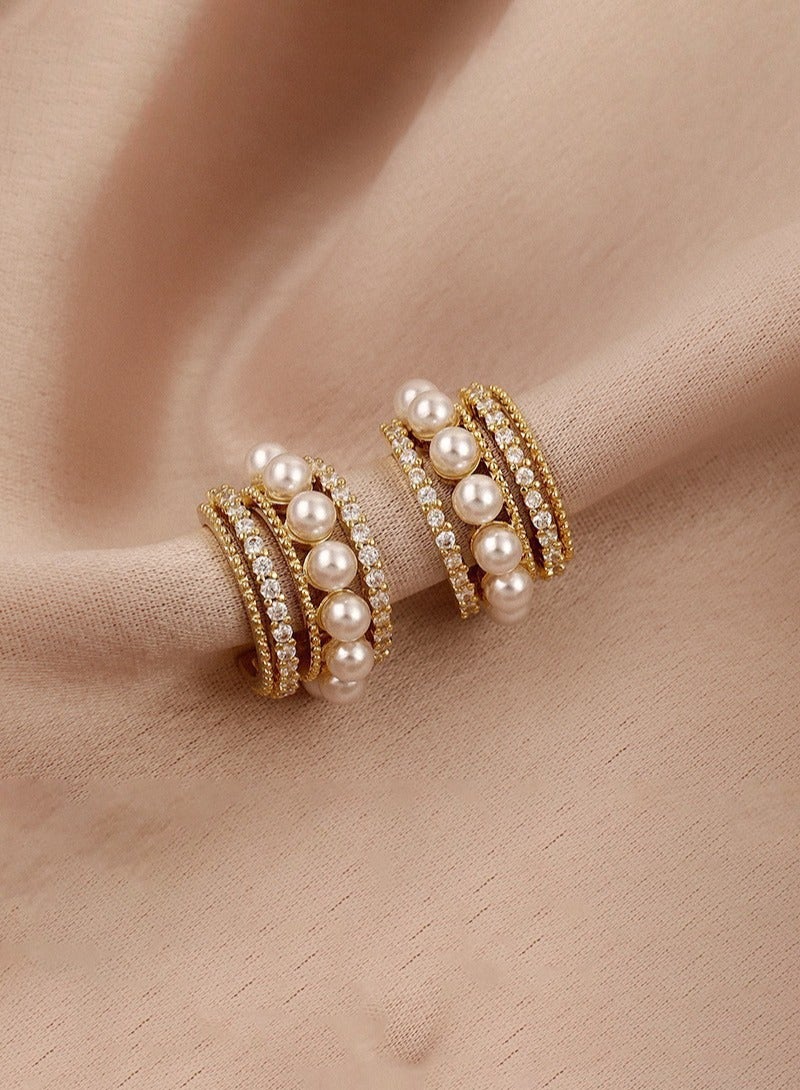 Manhua High quality S925 silver needle French hollow pearl earrings, fashionable and versatile - Image 5
