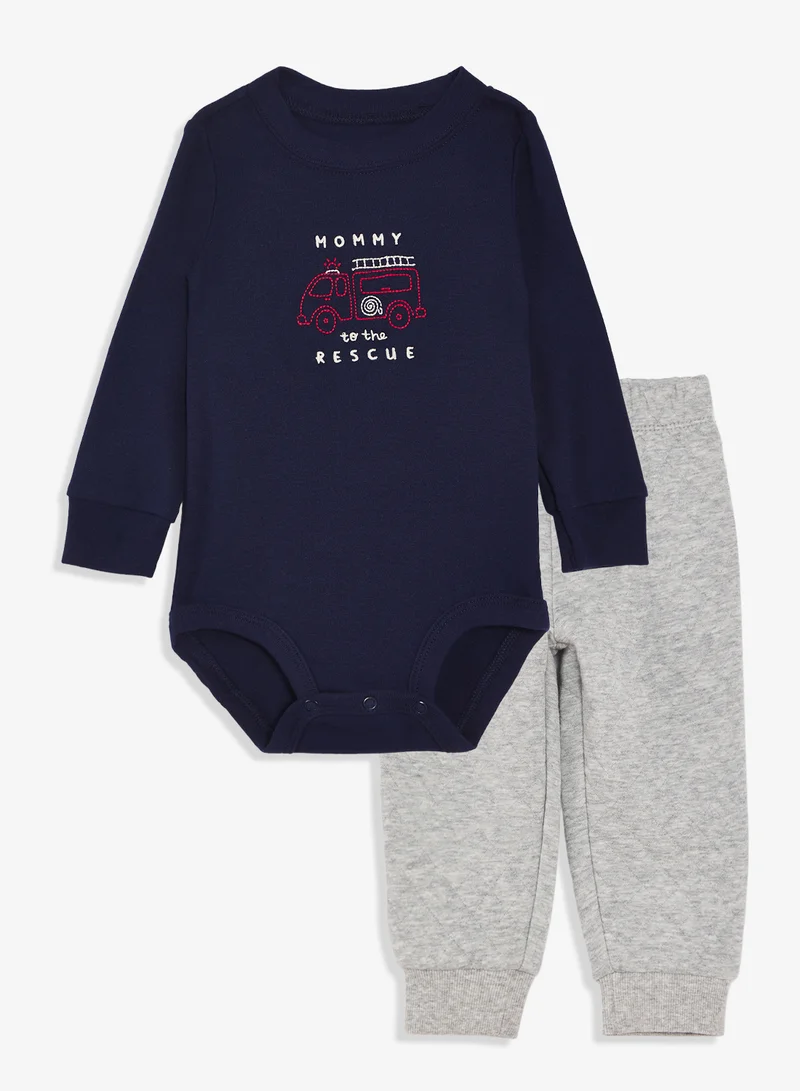 carter's Infant Bodysuit And Pants Set