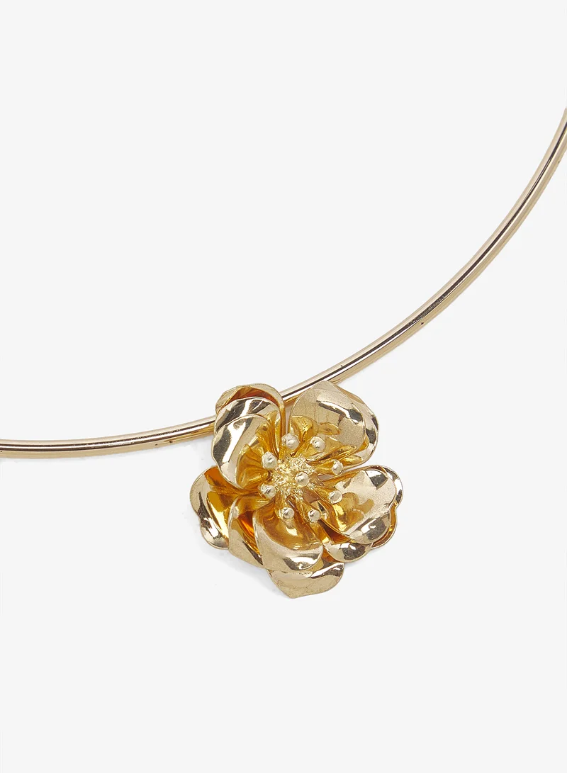 ELLA Gold Necklace Cuff with Flower Charm