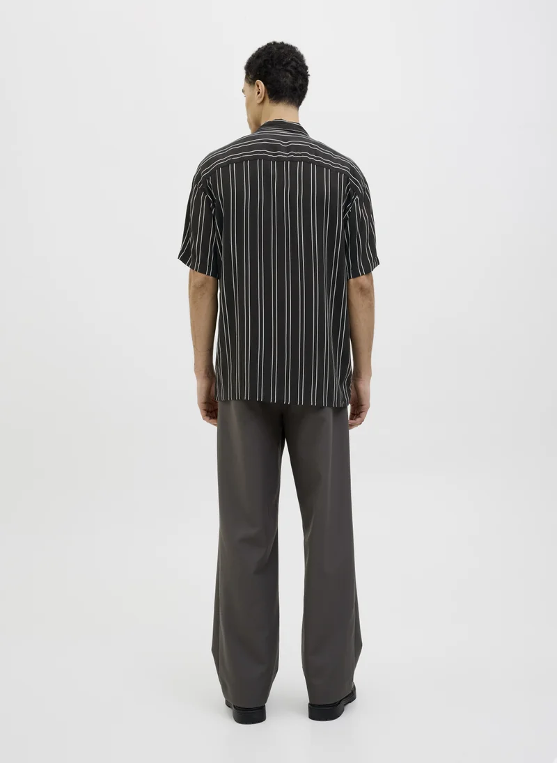 JACK & JONES JJEJEFF STRIPE RESORT SHIRT SS SN