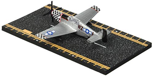 Hot Wings Planes P-51 Mustang with Connectible Runway,Silver - Image 2