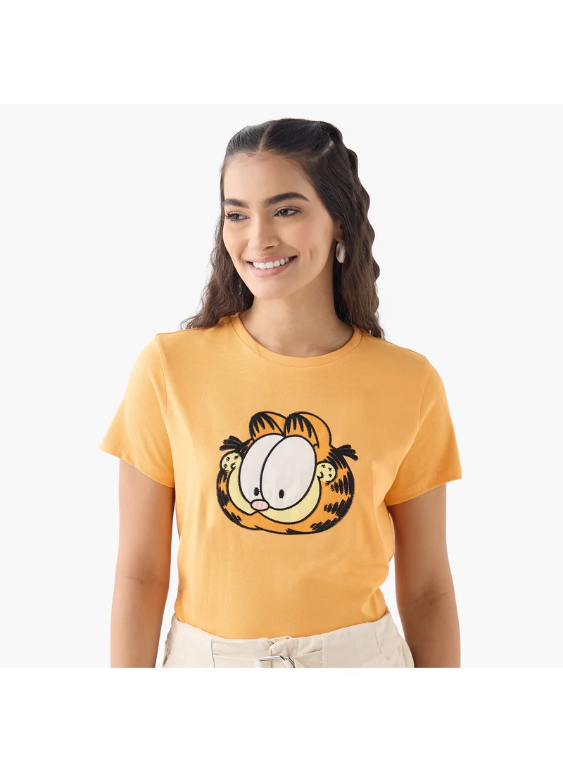 اس بي كاركترز Garfield Embroidered T-shirt