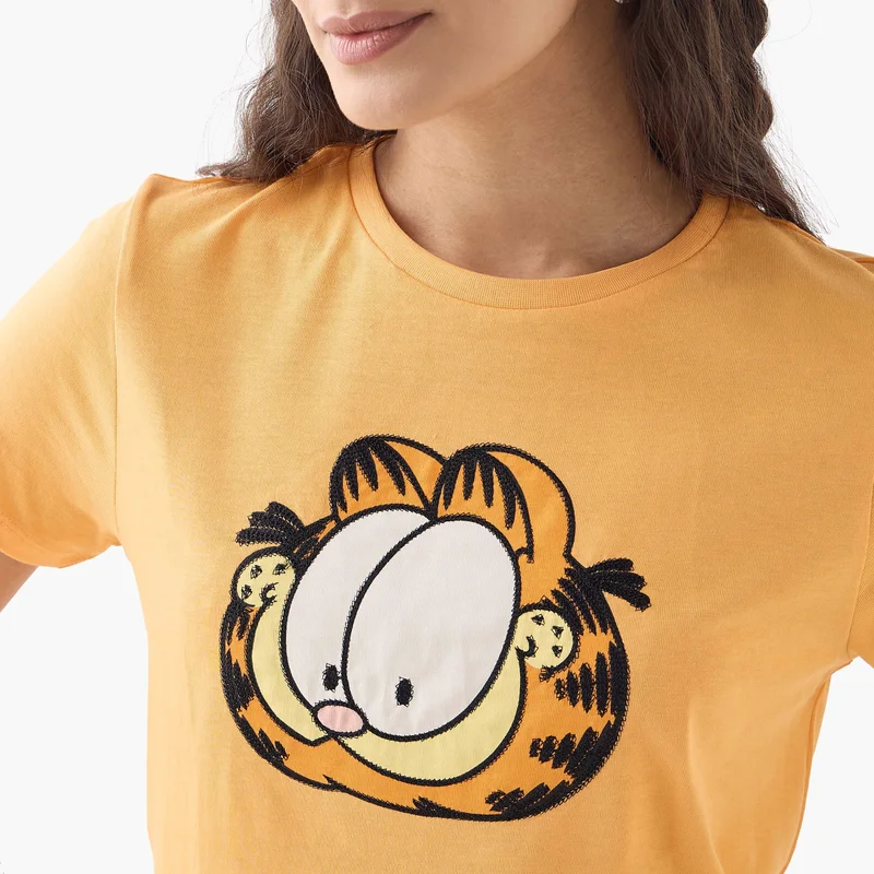 SP Characters Garfield Embroidered T-shirt