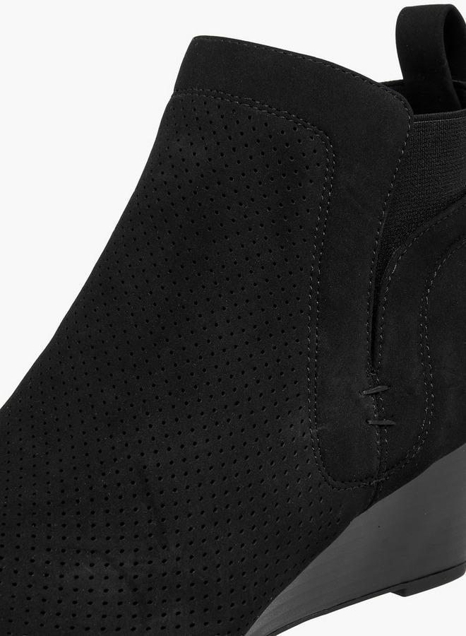 Celeste Women's Perforated Wedge Heel Ankle Boots - Image 4