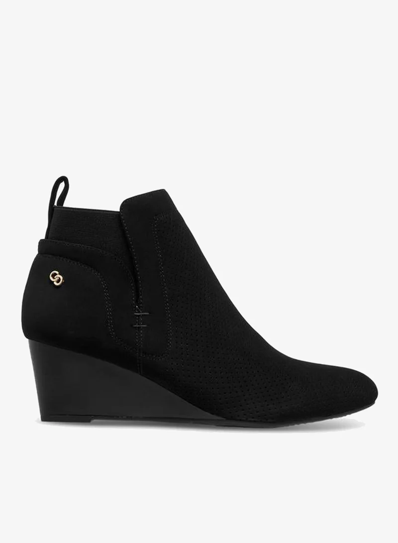 سيليست بوت نسائي بكعب إسفين مثقوب للكاحل