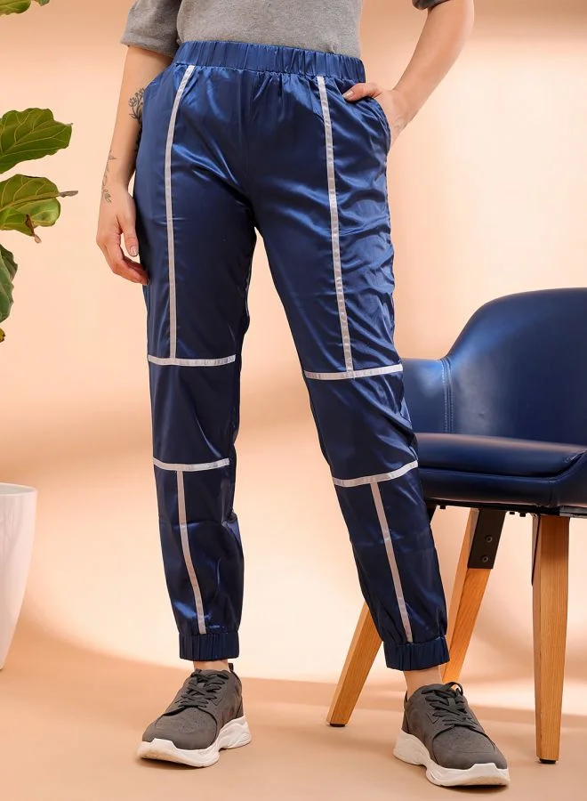مرفوعة Women Regular Fit Solid High-Rise Joggers