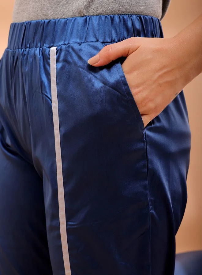 مرفوعة Women Regular Fit Solid High-Rise Joggers