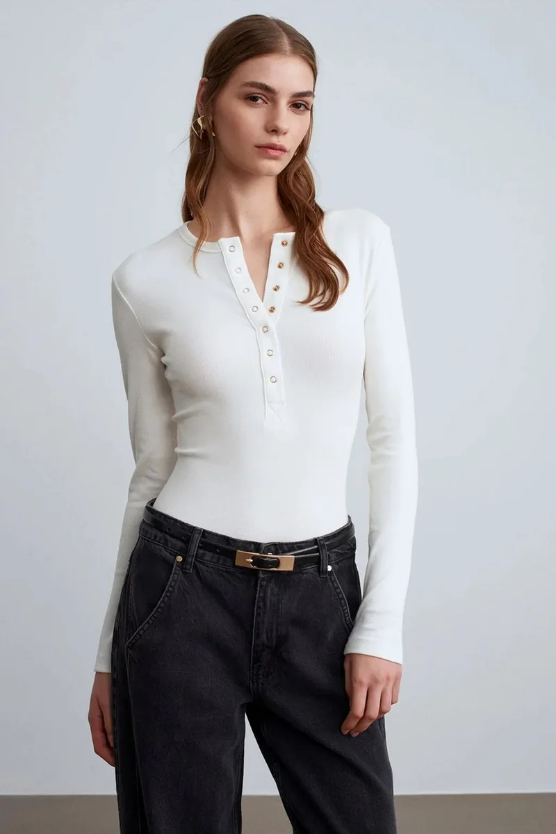 Dilvin Dusty White DILVIN Ribbed Crew Neck Button Blouse for Women | Best Price UAE