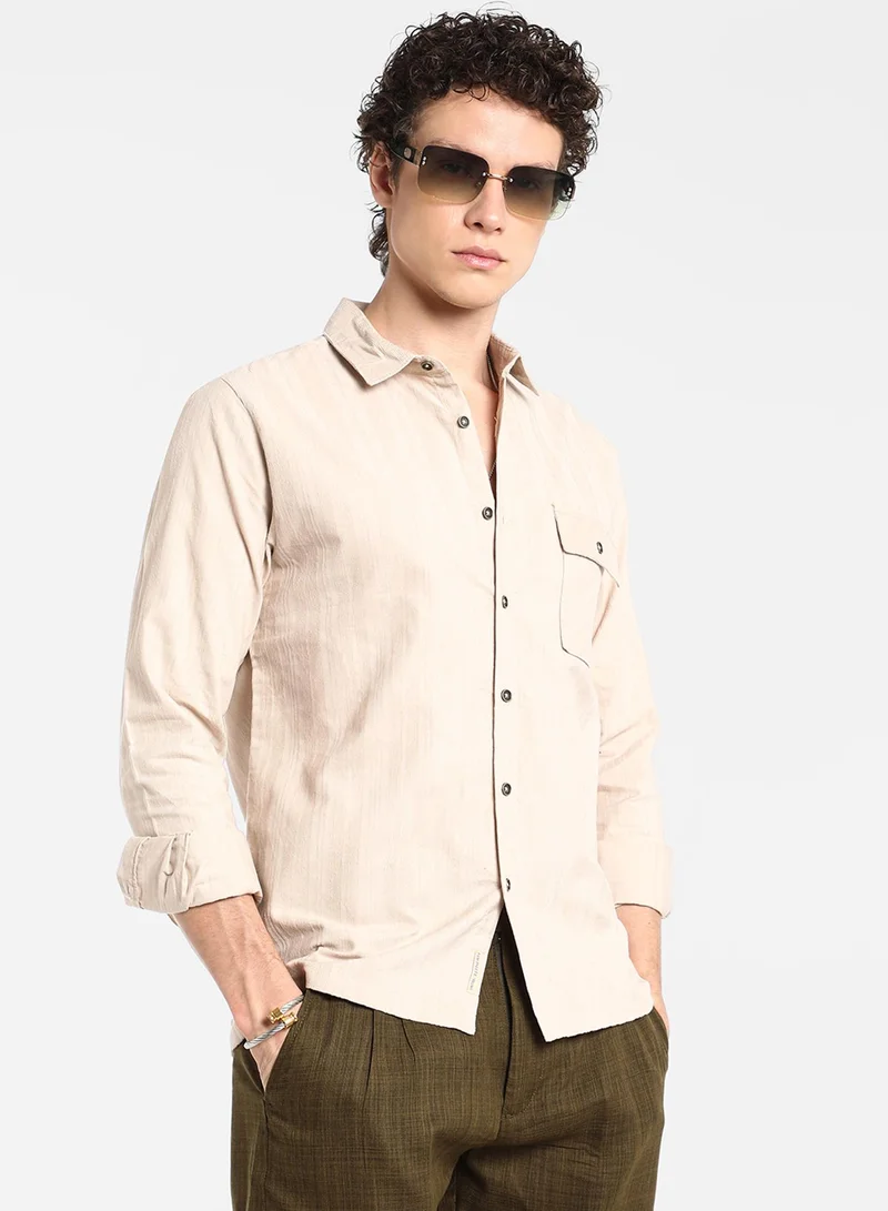 كامبوس سوترا قميص رجالي مخطط بني مريح للارتداء اليومي