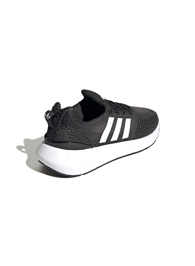 Swift Run 22 Shoes