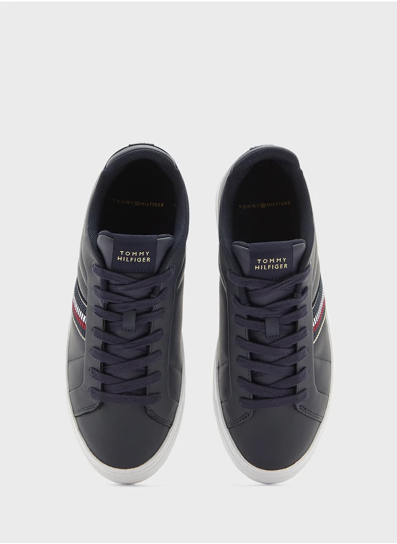 تومي هيلفيغر Lace Up Low Top Sneakers