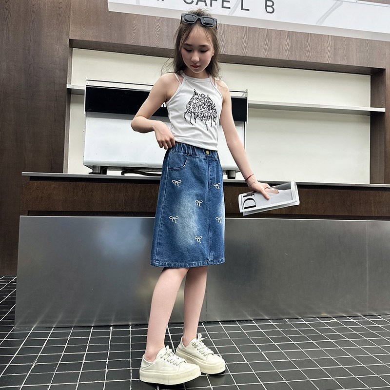 Girls' 2025 Arrival Bow Embroidered All-Match Skirt Korean Style Loose Denim Trendy Skirt For Large Children - Image 3