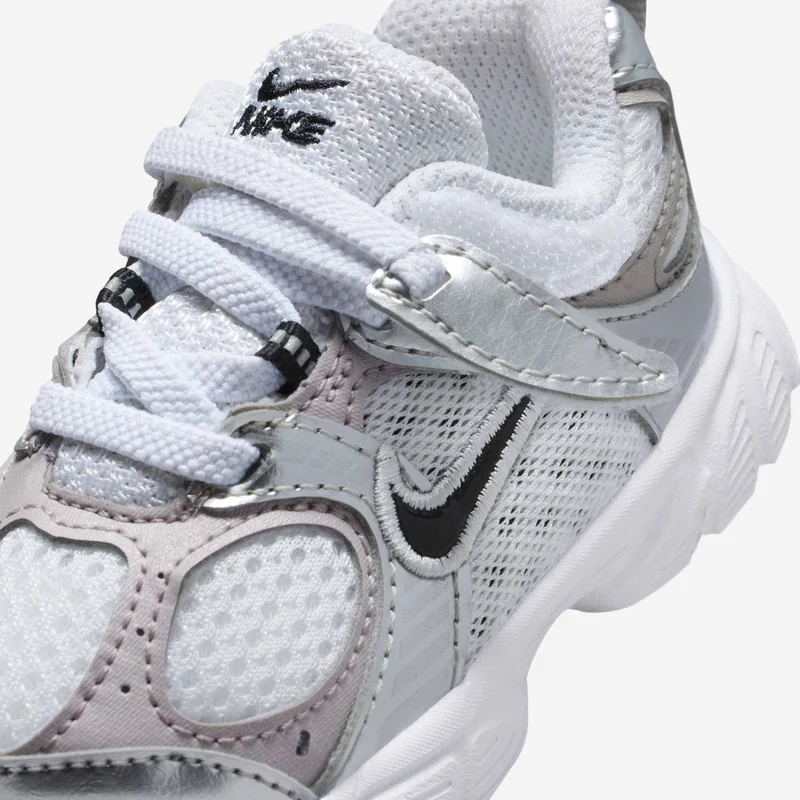 Nike Kids' V5 RNR Shoes