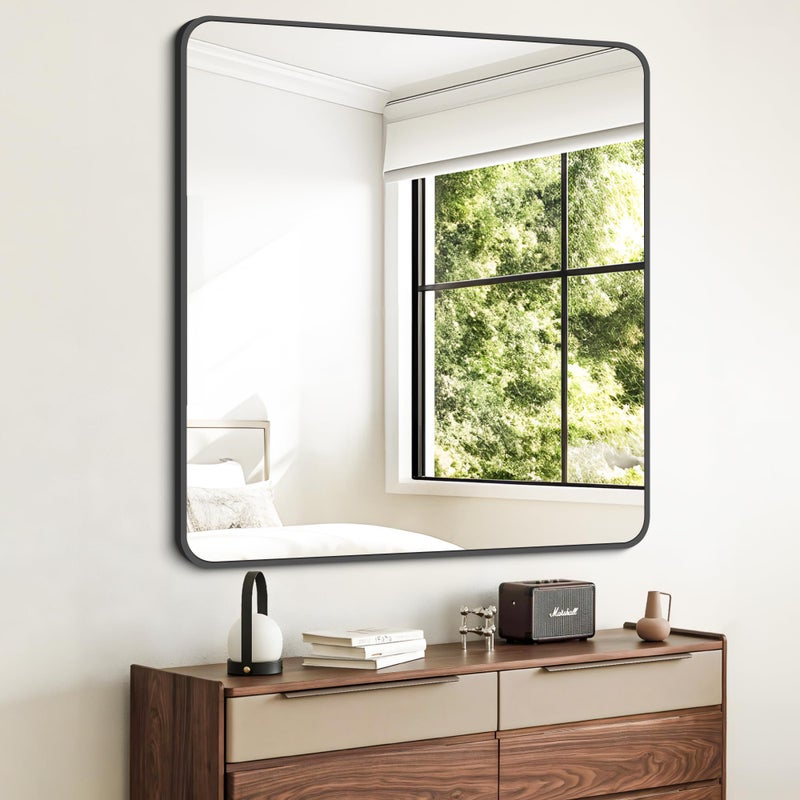 مرآة حمام FORBATH 36 × 36 مرآة حائط مربعة كبيرة بإطار ألمنيوم أسود وزوايا مدورة مثبتة على الحائط للحمام وغرفة النوم ومدخل المنزل وغرفة المعيشة