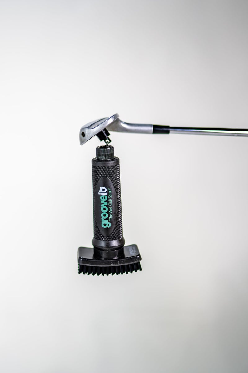 Grooveit The Wet Club Scrub Golf Water Brush - 3 Year Warranty - Anti-Leak Design - Magnetic Brush with Nylon-Bristle Head - Patented Pump for Easy Cleaning - Wide Cleaning Coverage - Long Lasting - Image 3