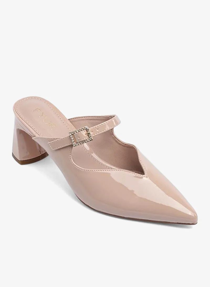 فايور Pointed-Toe Buckle Pump AJ 002