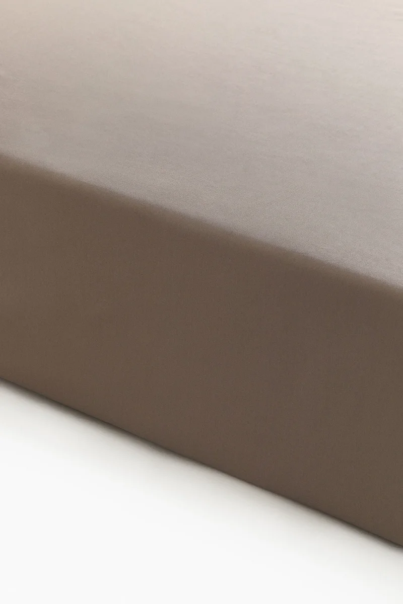 H&M Satin fitted sheet