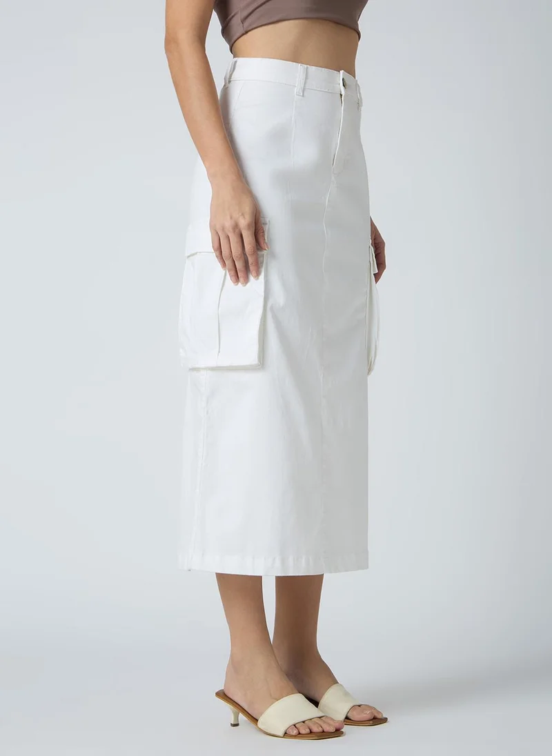 globus Globus Women Stretchable Solid Mid-Rise Straight Fit Midi Cargo Skirt