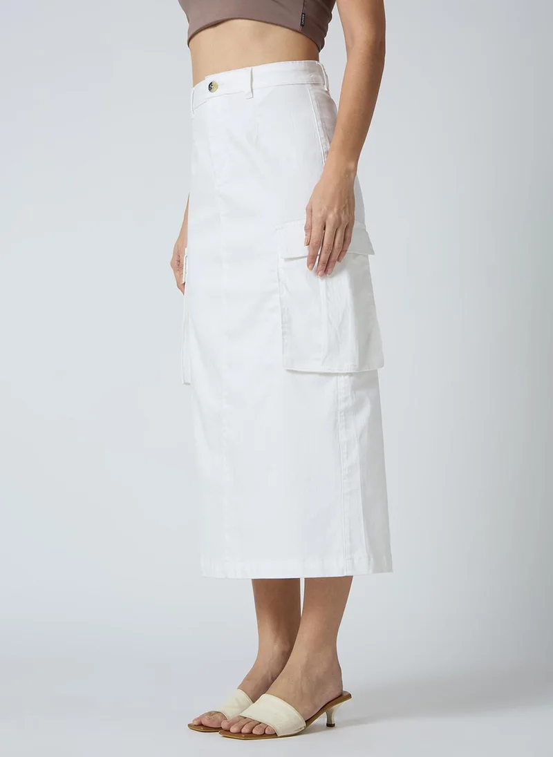 globus Globus Women Stretchable Solid Mid-Rise Straight Fit Midi Cargo Skirt