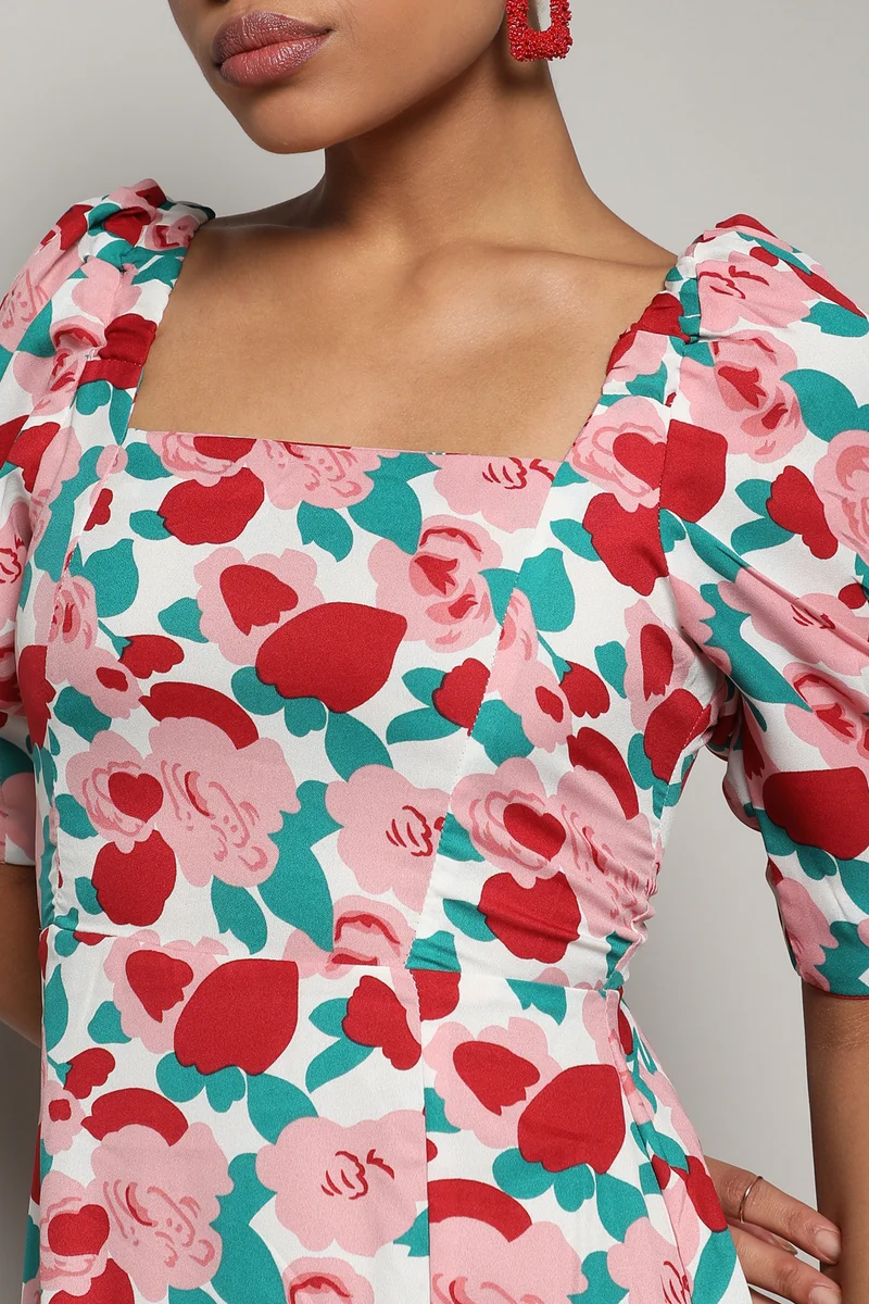 كامبوس سوترا Women's Crimson Red & White Rose Cluster Dress