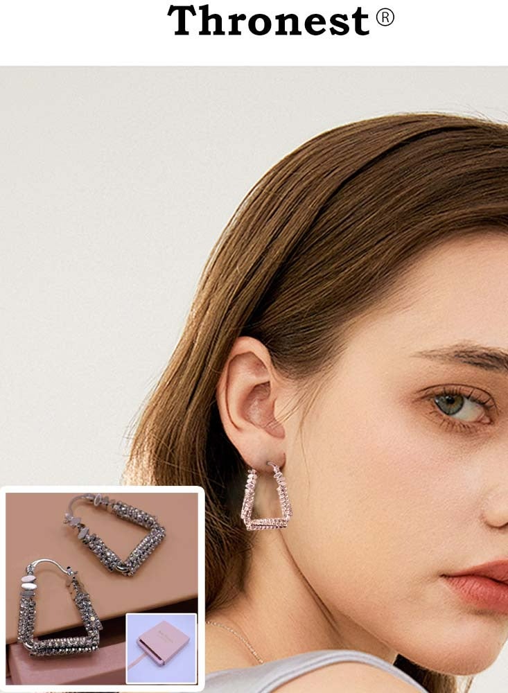 عرش أقراط من الكريستال الفضي عيار 925، أقراط مربعة ， عصرية وسخية ， مناسبة للحياة اليومية وحضور الحفلات والأعراس - Image 1