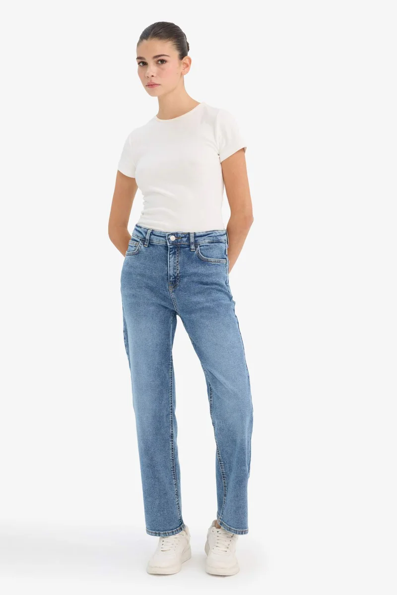 ديفاكتو Jeans