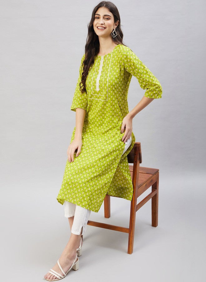 WineRed Women Ethnic Motifs Printed Mirror Work Kurta in Green - Image 4