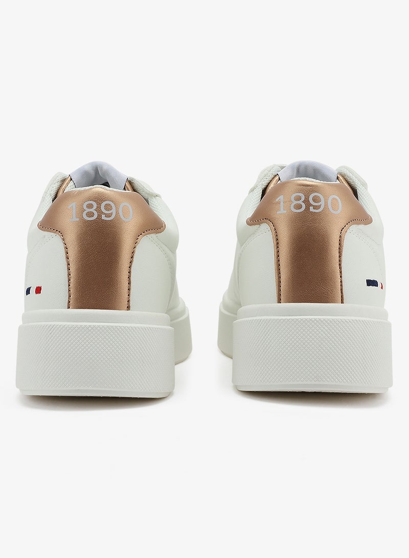 يو اس بولو اسن أحذية رياضية نسائية بيضاء منخفضة - تصميم أنيق برباط، مثالية للمناسبات الكاجوال - Image 3