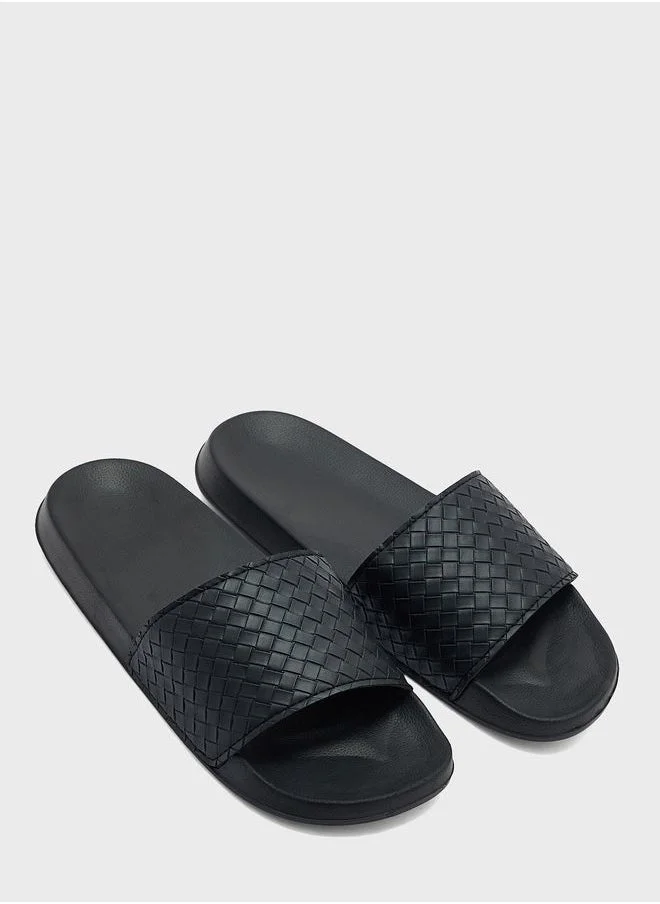 سفنتي فايف Casual Sandals