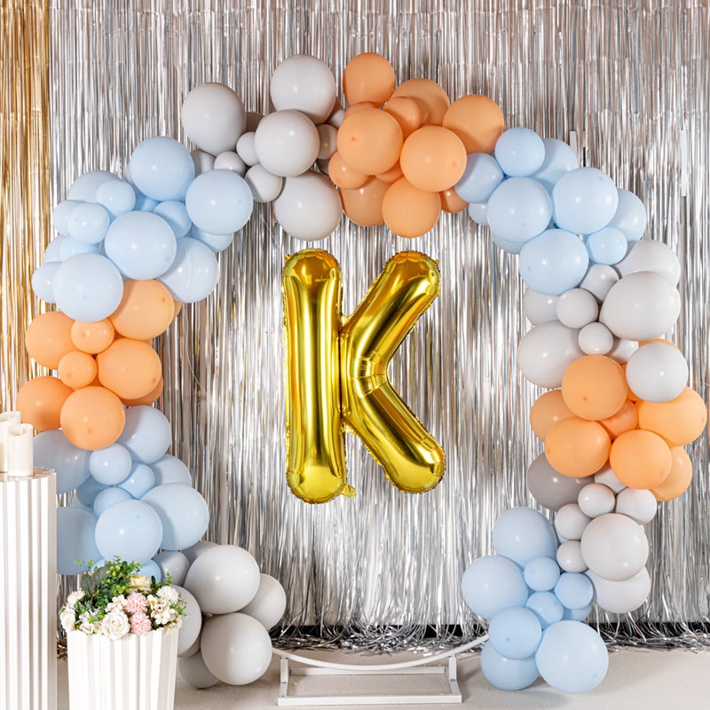 Restaurantware بالون حروف بالونيفاي 40 بوصة، بالون حفل كبير - حرف ك، بالون ميرا الذهبي ذاتي الإغلاق، حلقة تعليق، زينة لعيد الميلاد، الزفاف، أو التخرج - Image 4