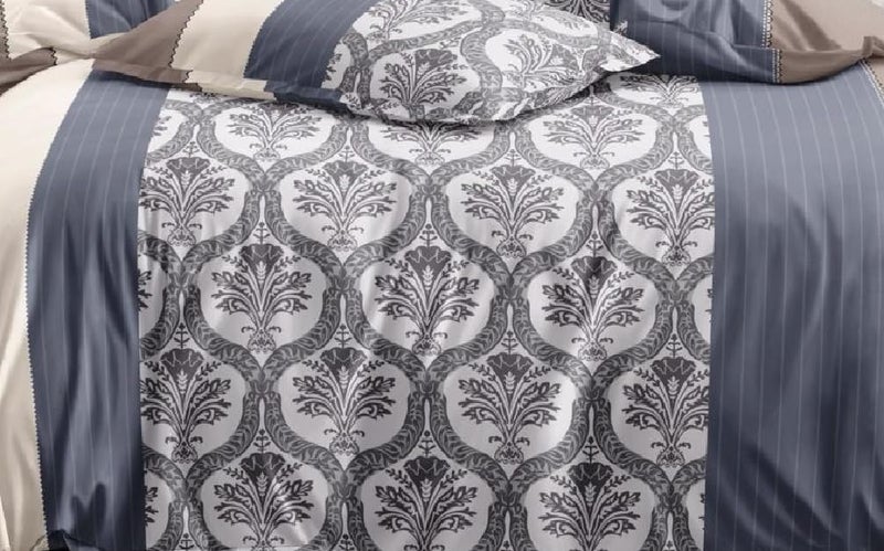 Laying Style™ 1 Reversible Comforter Super King Size 108 x 108 Both Side Same Print 1 Bedsheet King Size 108 * 108 inches and 2 Pillow Cover 4 Pieces Bedding Set | AC Quilt | AC Dohar (Design-23) - Image 2