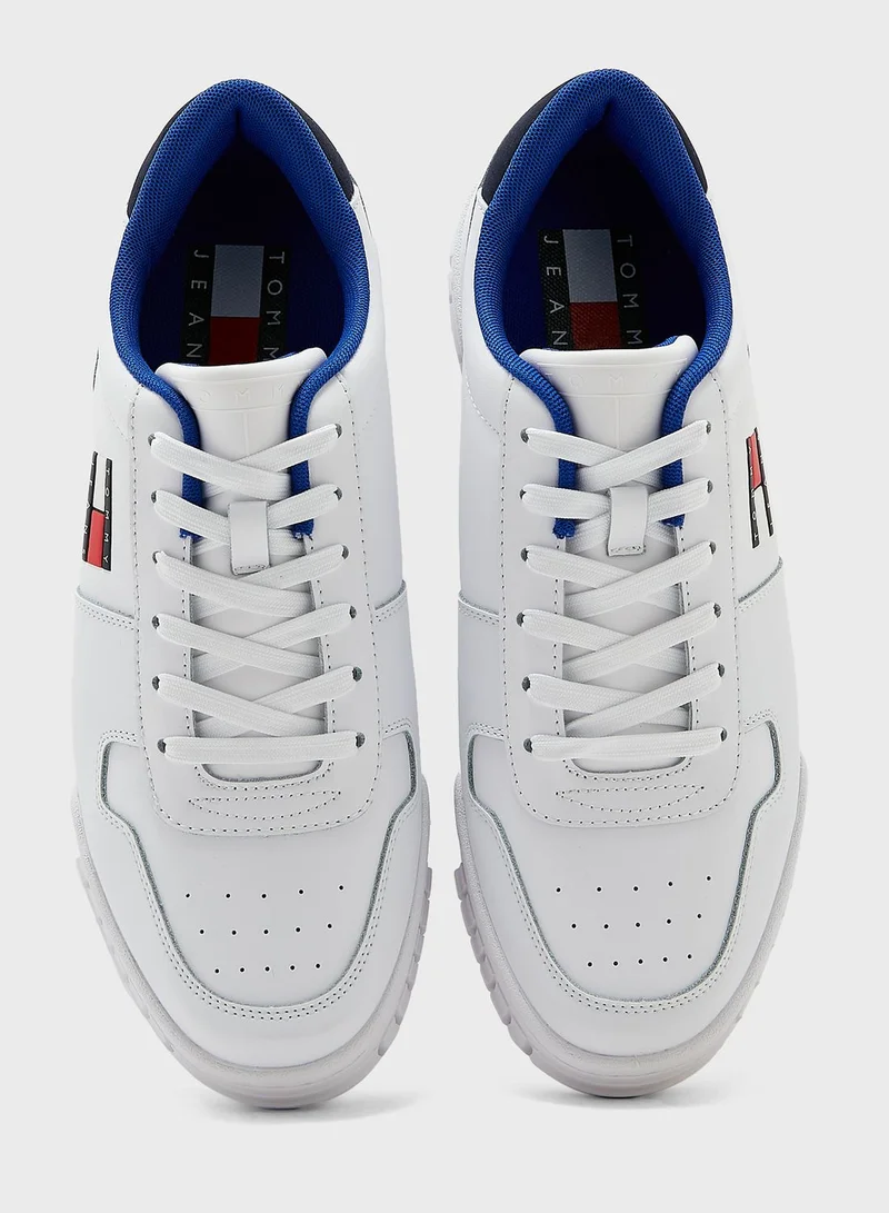تومي جينز Retro Evolve Low Top Sneakers