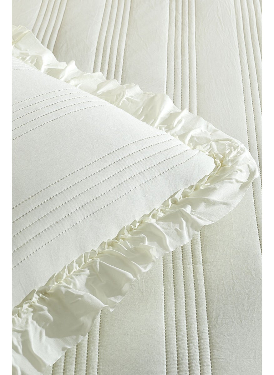 Fiorella Bedspread Double Cream - pzsku/ZFB55B30286B2A32ED95DZ/45/_/1741093631/f7070faa-6a57-4633-b6e7-7ea80269fcfa