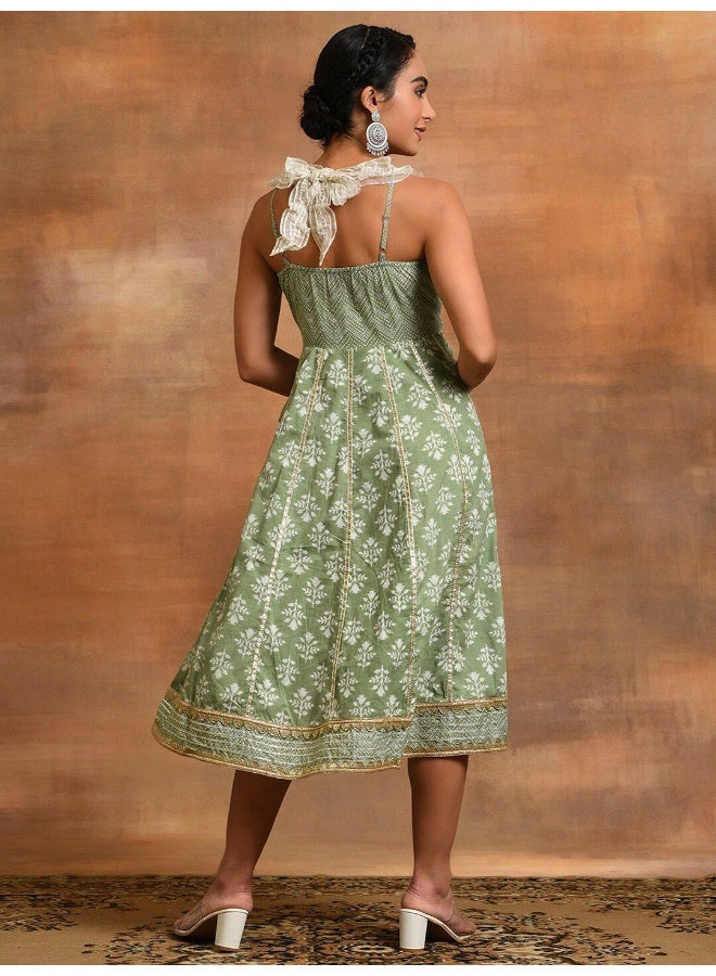 AKS Pastel Green Floral Print Midi Dress With Lace Work  - Image 4