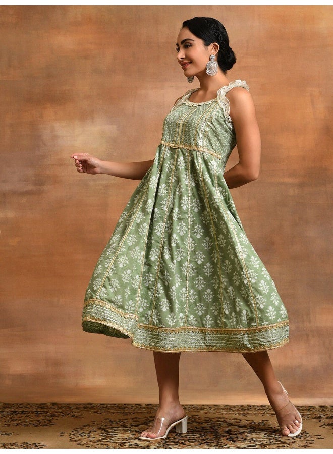AKS Pastel Green Floral Print Midi Dress With Lace Work  - Image 5