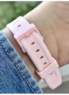 Q&Q Women's Waterproof Plastic Band Wristwatch  - Image 3