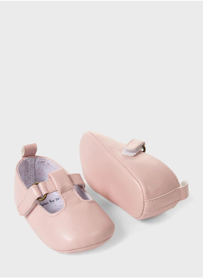 Zippy Infant Single Strap Velcro Ballerinas