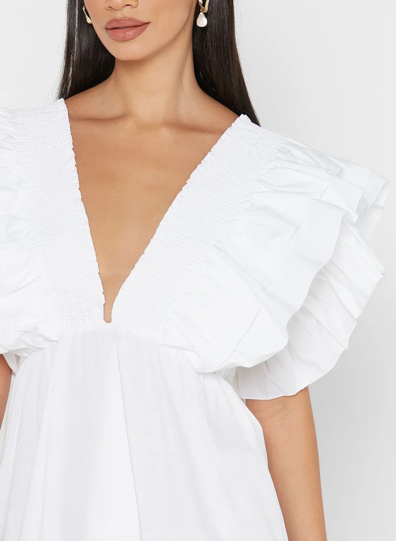 I SAW IT FIRST White Cotton Shirred Plunge Ruffle Sleeve Skater Dress